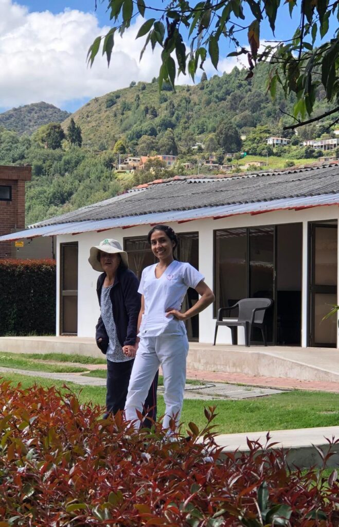 ¿A quién están dirigidos los servicios de vivienda permanenete?